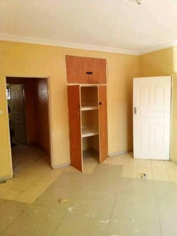 2-bedroom-flat-for-rent-in-chalala-big-6
