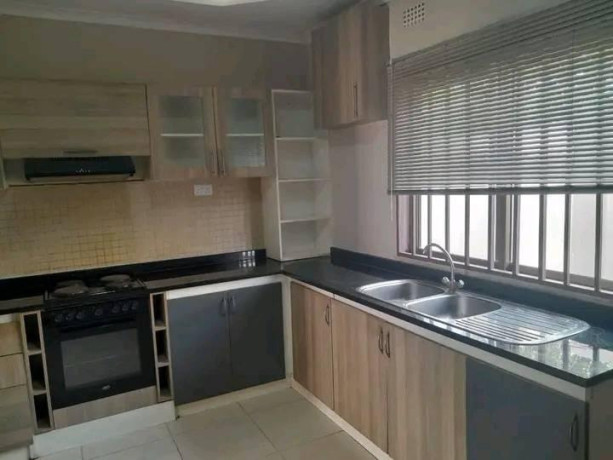 2-bedroom-flat-for-rent-in-ibex-hill-big-3