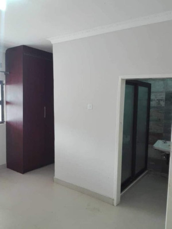 23-bedroom-flats-for-rent-in-meanwood-big-2