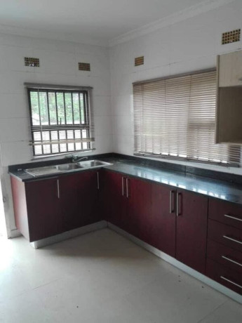 23-bedroom-flats-for-rent-in-meanwood-big-0