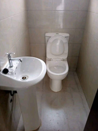 2-bedroom-flats-for-rent-in-state-lodge-big-5