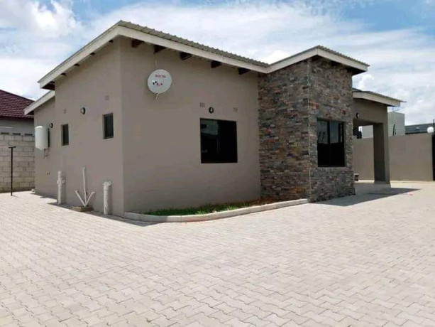 2-bedroom-flats-for-rent-in-state-lodge-big-1