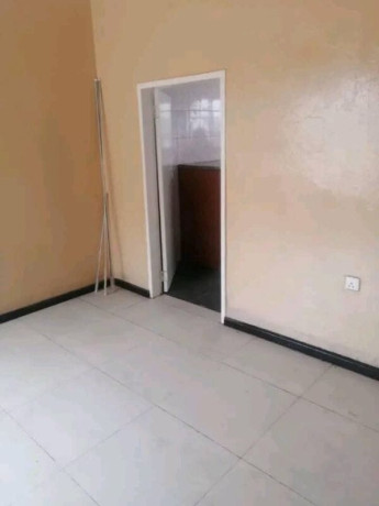 2-bedroom-flat-for-rent-in-garden-big-2