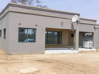 4-bedroom-house-for-sale-in-makeni