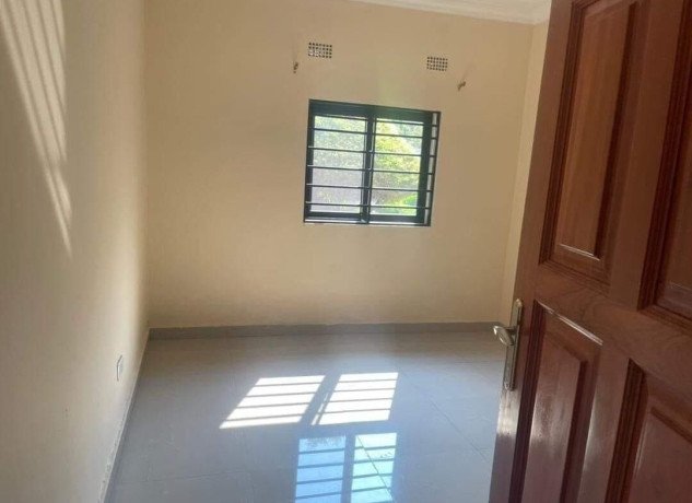 3-bedroom-flat-for-rent-in-kalundu-big-2