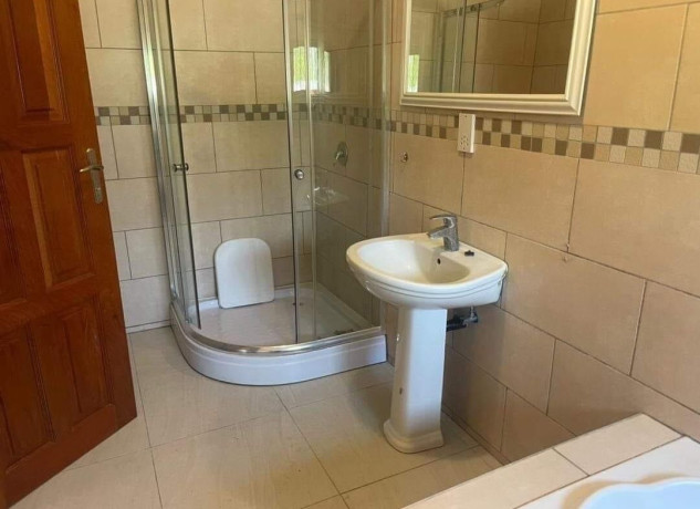 3-bedroom-flat-for-rent-in-kalundu-big-0