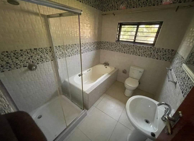 3-bedroom-flat-for-rent-in-kalundu-big-5