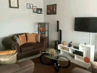 2-bedroom-flat-for-rent-in-meanwood-kwamwena