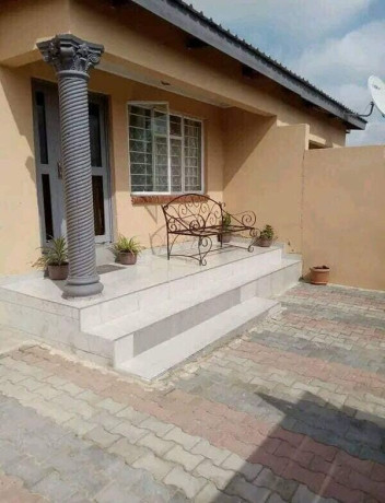 2-bedroom-flat-for-rent-in-meanwood-kwamwena-big-3