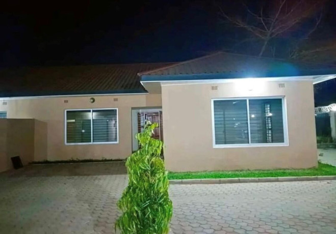 2-bedroom-flat-for-rent-in-meanwood-ndeke-big-0