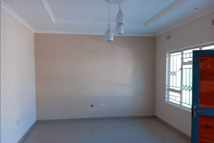 3-bedroom-flat-for-rent-in-libala-south-big-7