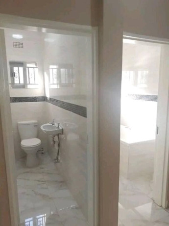 3-bedroom-flat-for-rent-in-meanwood-ndeke-big-7