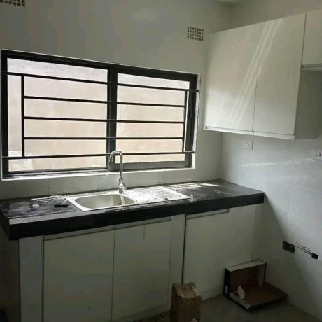 3-bedroom-flat-for-rent-in-makeni-big-2