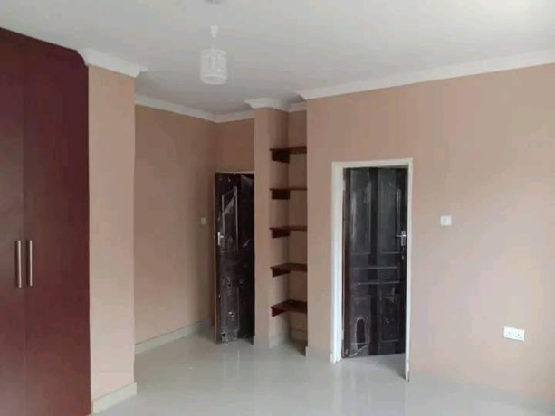 2-bedroom-flat-for-rent-in-ibex-meanwood-big-5