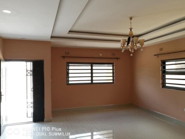 neat-and-beautiful-3-2-bedroom-flats-for-rent-in-lilayi-big-1