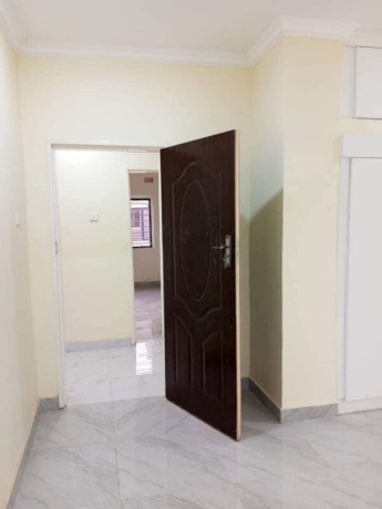 2-bedroom-flat-for-rent-in-chalala-big-7