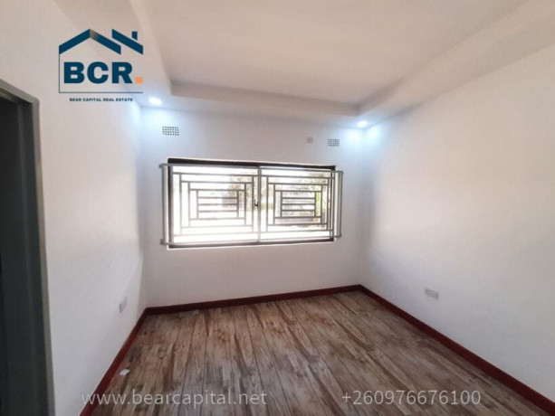 3-bedroom-flat-for-rent-in-olympia-big-3