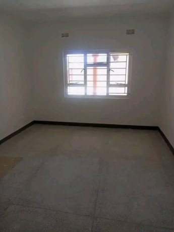 2-bedroom-flat-for-rent-in-makeni-big-2