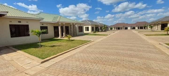 2-bedroom-flat-for-rent-in-makeni-big-0