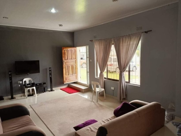 2-bedroom-flat-for-rent-in-ibex-hill-big-3