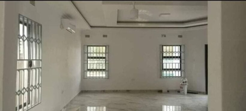 2-bedroom-flat-for-rent-in-meanwood-ibex-big-1