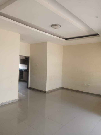 2-bedroom-flat-for-rent-in-chalala-big-3
