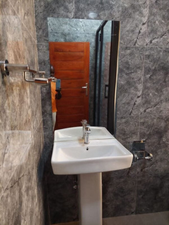 2-bedroom-flat-for-rent-in-makeni-big-4