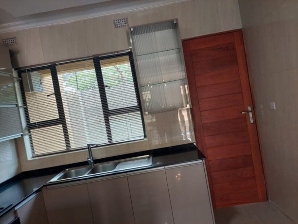 2-bedroom-flat-for-rent-in-makeni-big-8