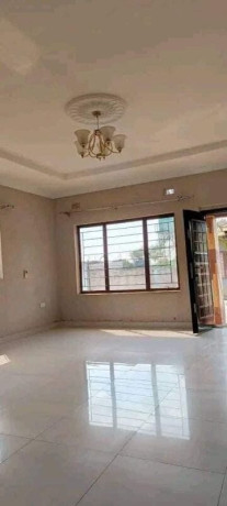 3-bedroom-flat-for-rent-in-ibex-hill-big-4