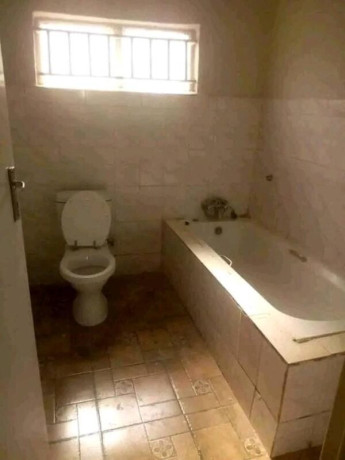 3-bedroom-flat-for-rent-in-chalala-big-4