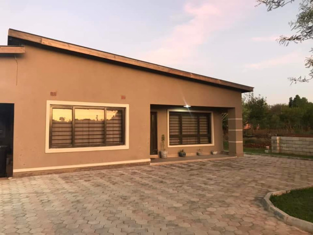 3-bedroom-flat-for-rent-in-ibex-hill-big-6