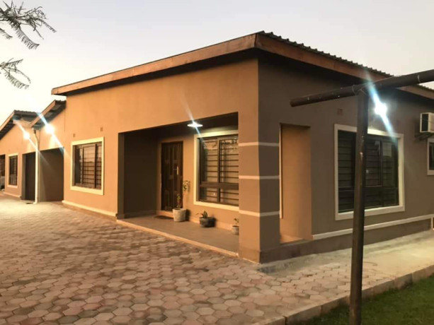 3-bedroom-flat-for-rent-in-ibex-hill-big-4