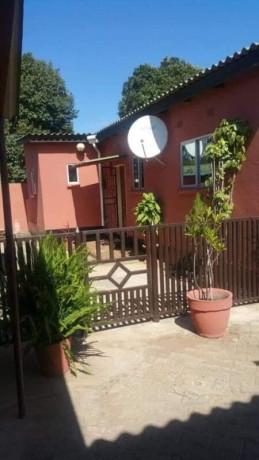 1-bedroom-spacious-bedsitter-for-rent-in-chelston-big-2