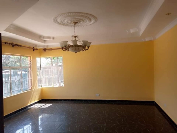 3-bedroom-flat-for-rent-in-chalala-big-5