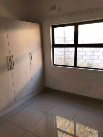 3-bedroom-flat-for-rent-in-ibex-meanwood-big-2