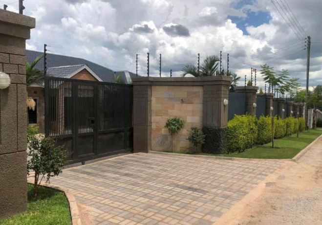 3-bedroom-house-for-sale-in-ibex-hill-big-1