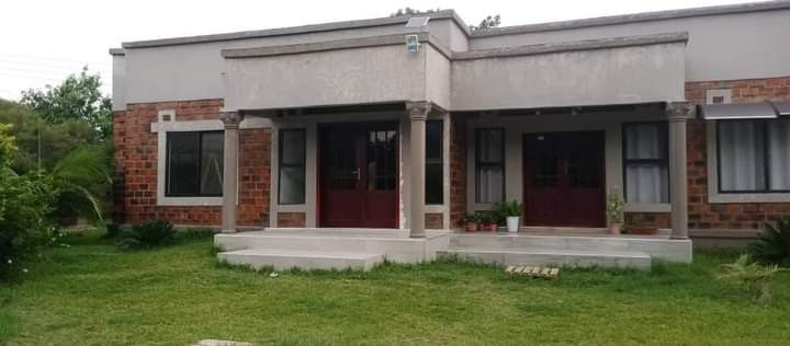 2-bedroom-flat-for-rent-in-olympia-big-1