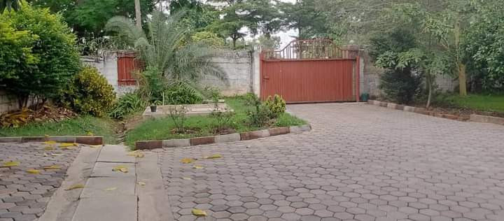 2-bedroom-flat-for-rent-in-olympia-big-2