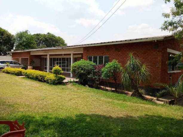 3-bedroom-standalone-house-for-rent-in-roma-big-1