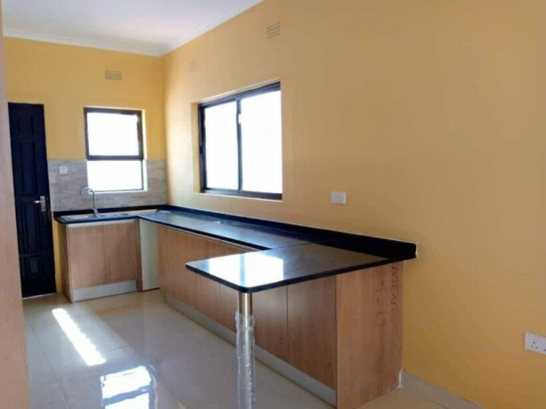 2-bedroom-flat-for-rent-in-makeni-big-5