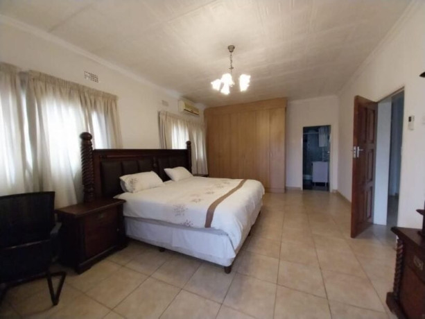 4-bedroom-villa-for-rent-in-kabulonga-big-1