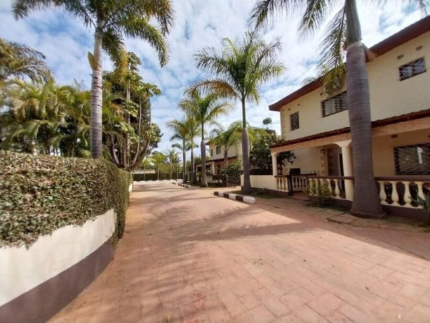 4-bedroom-villa-for-rent-in-kabulonga-big-3