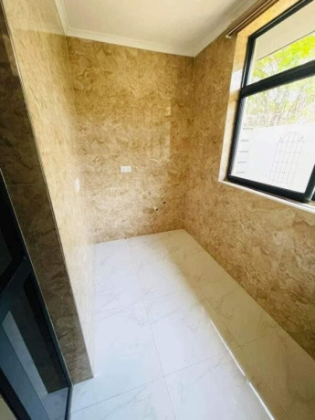 3-bedroom-flat-for-rent-in-ibex-hill-big-8