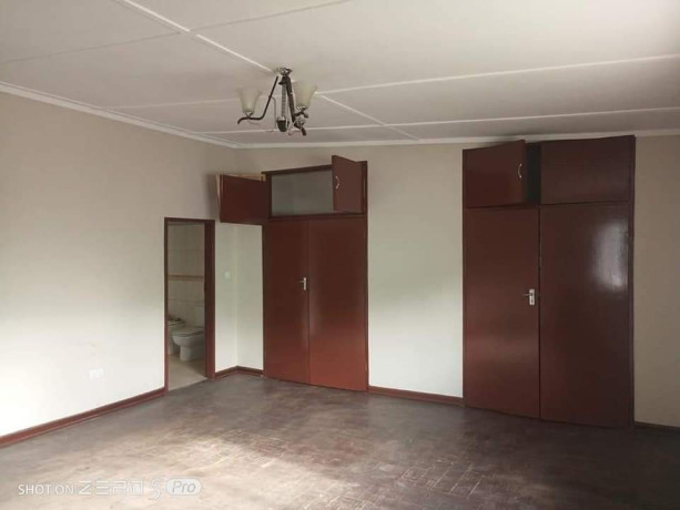 6-bedroom-house-for-rent-in-kalundu-big-4