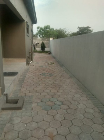 2-bedroom-flat-for-rent-in-silverest-big-6