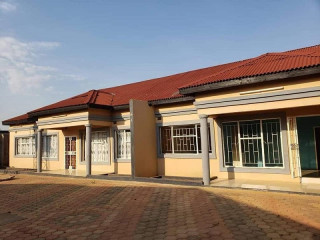 3-bedroom-flat-for-rent-in-lilayi