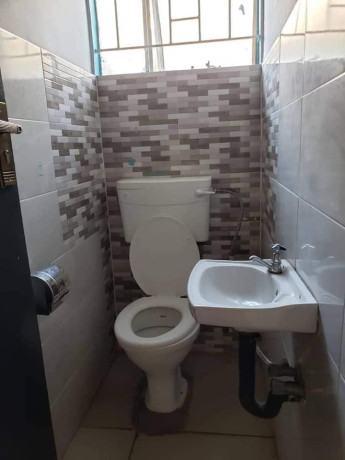 3-bedroom-flat-for-rent-in-lilayi-big-5