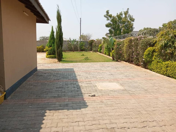 2-bedroom-flat-for-rent-in-chilanga-big-0