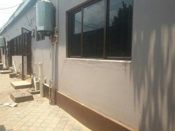 2-bedroom-semi-detached-flat-for-rent-in-minestone-big-4