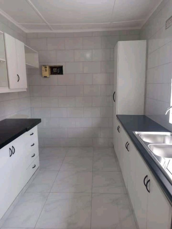 3-bedroom-flat-for-rent-in-olympia-big-3